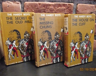 Three The Hardy Boys Hardcover Books 1966-1971 House on the Cliff Secret of the Old Mill Missing Chums Franklin Dixon Library Copies