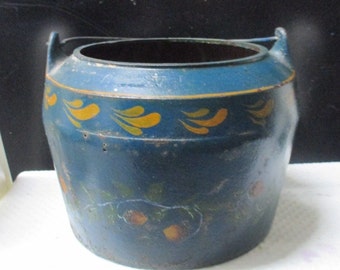 Antique Cast Iron Pail Holland's No 4 Erie Pa US Hanging Pot Blue Hand Painted Primitive Rustic Home Decor Cast Iron