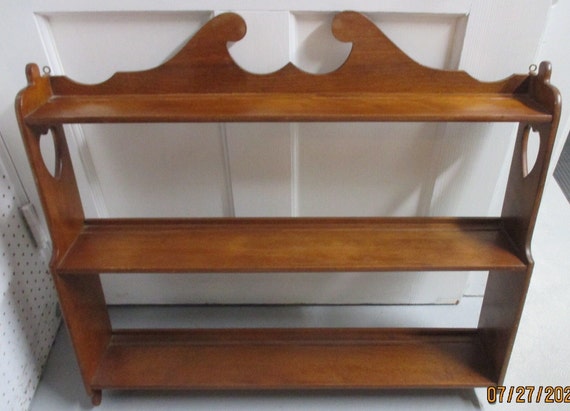 Vintage wall mounted shelves deals