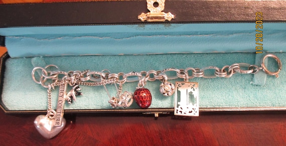 Juicy Couture Charm Bracelet Original Box Packaging Eight Silvertone Charms Vintage Costume Jewelry