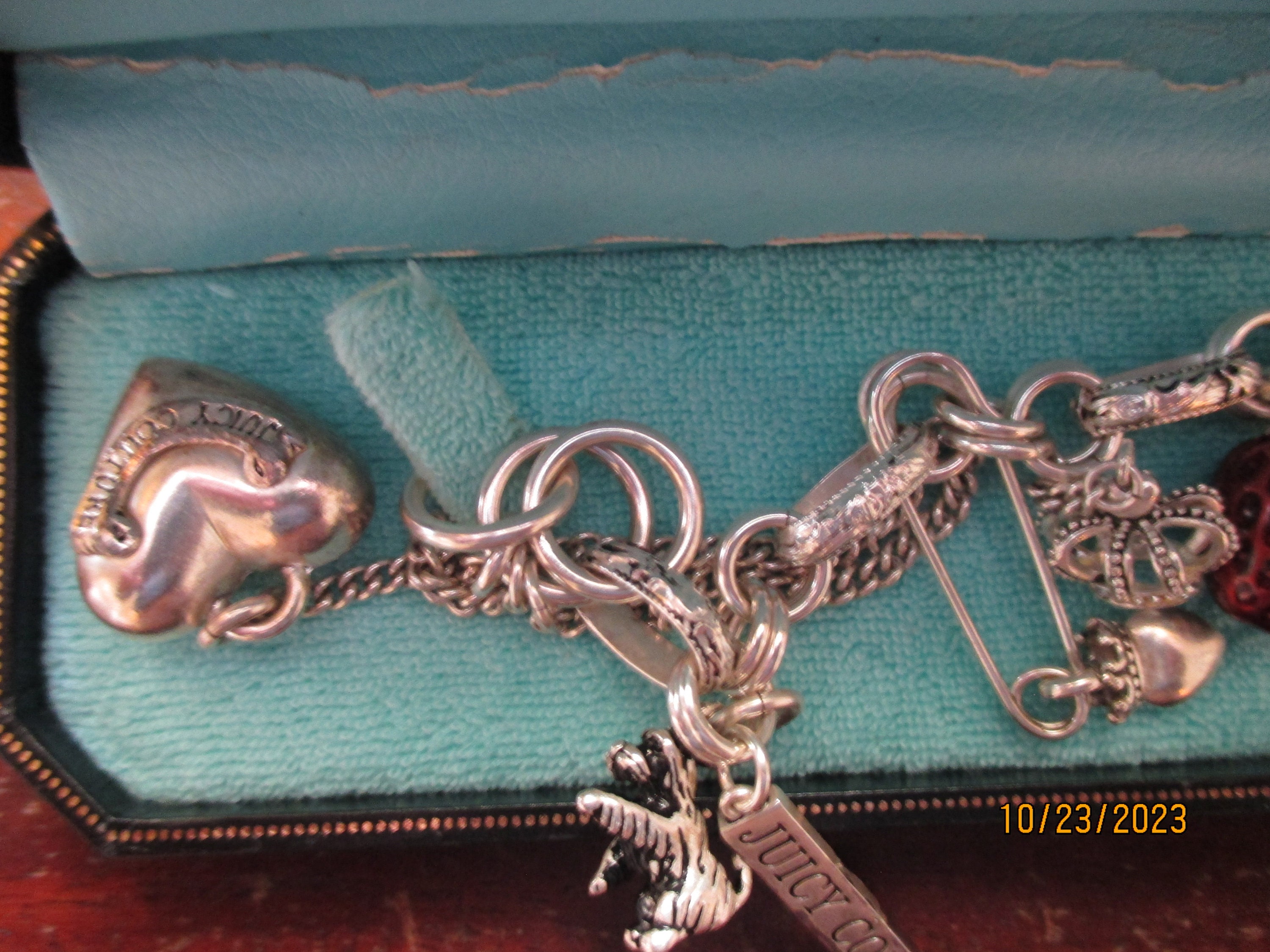 Juicy Couture Charm Bracelet Original Box Packaging Eight