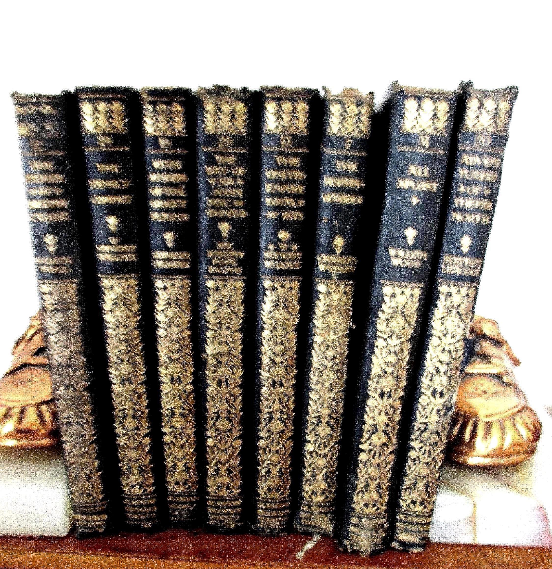 アンティークブルーの革装カナダ歴史書『カナダ年代記、1914-1915