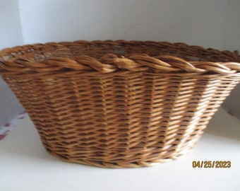 Willow Basket Oval Oblong Baskets Storage Container Vintage Tabletop Basketry Home Decor