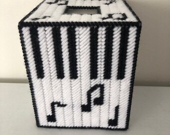 Music Notes & Keys Tissue Box Cover