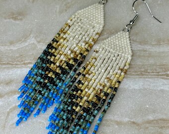 Handgeweven tribale oorbellen met kralen – boho-chic ombre-franjestijl