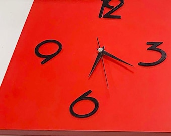 Orologio da parete grande fatto a mano, decorazione vintage con pesci, arte in legno bordeaux, tema marino in rilievo 3D, accento costiero per la casa, regalo retrò unico anni '90