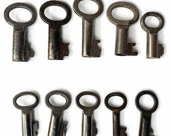 Vintage Door Key Set, Ten Pieces Antique Metal Skeleton Keys, Decorative Rustic Collection For Crafts, Old Fashioned Art Decor Gifts
