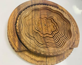 Vintage handgeschnitzter zusammenklappbarer Holzkorb, 50 Jahre alte faltbare Obstschale, rustikale Tischdekoration, antike Küchendekoration, Servierschale