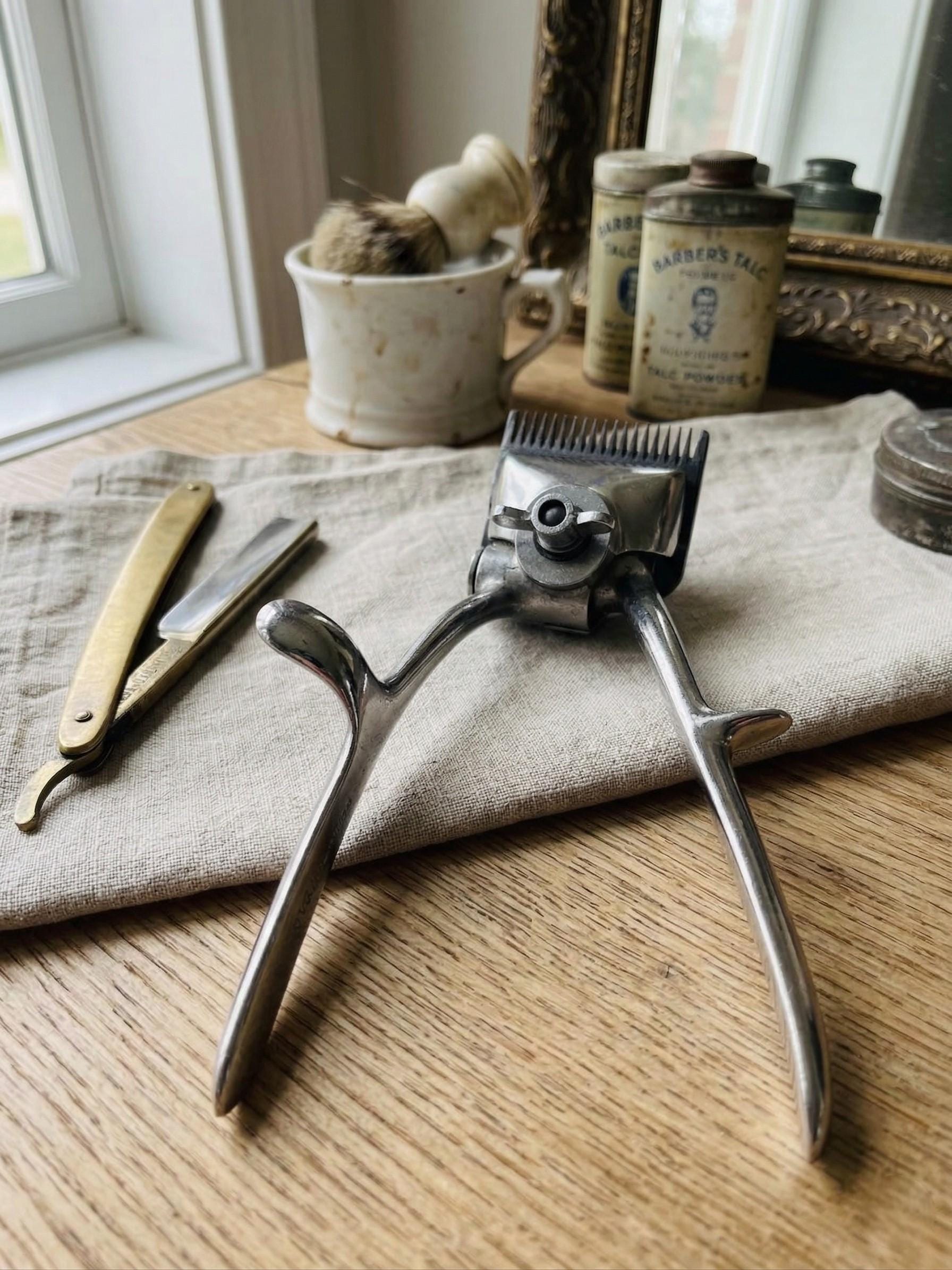Vintage Manual Hair Clippers, 1960s German Made Barber Tool in