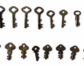 Vintage Door Key Set, 20 Pieces Antique Metal Skeleton Keys, Decorative Rustic Collection For Crafts, Old Fashioned Art Decor Gifts