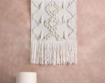 Handwoven Ivory Wall Hanging, Boho Textured Tapestry, Neutral Fiber Decor