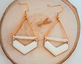 WEDDING earrings gold scalloped chevron