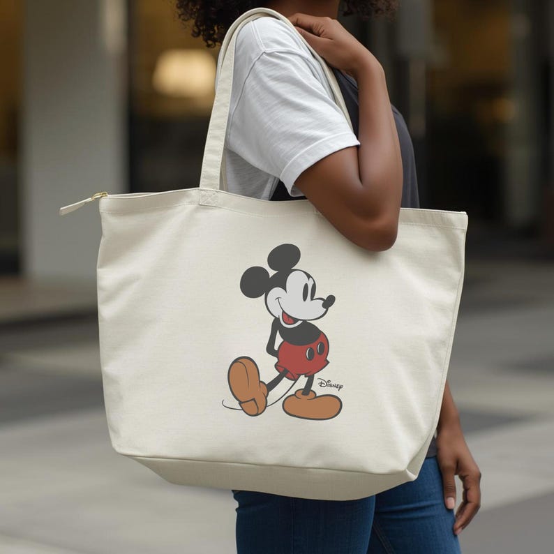 Puede incluir: Un letrero de madera r&uacute;stico con la frase "Welcome to our home" en un estilo manuscrito. El letrero presenta un acabado envejecido y un dise&ntilde;o sencillo y acogedor, ideal para la entrada.