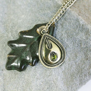 Forest Green Ceramic Oak Leaf Charmed Pendant