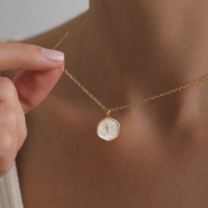 Elegant Luxury Asymmetrical Sand Pendant Stainless Steel Necklace For Women, Minimalist Versatile Fashion Sand Cross Necklace, Perfect Gift