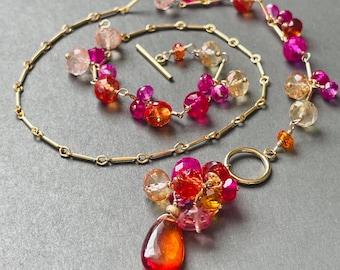 Padparadscha Sapphire Gold Filled Wire Wrapped Necklace. Colorful Gemstone Choker With Orange Sapphire Cluster Pendant