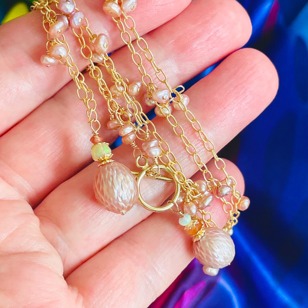 Pink Pearl Lariat. Long Chain Necklace With Pearl Dangles. Bohemian