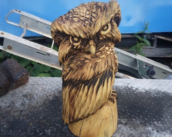 chainsaw carved owl statue