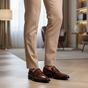 Handgemaakte leren loafers met krokodillentextuur: instappers in Italiaanse stijl afbeelding 5
