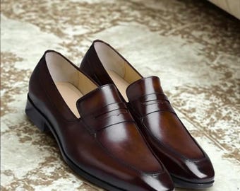 Mocasines Penny de cuero marrón hechos a mano / Zapatos de vestir clásicos para hombre