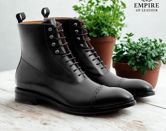 Handgefertigte schwarze Leder Frack Stiefel | Herren Cap Toe Schnürstiefel
