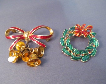 Holiday Pins Brooches, Red Bow with Bells, Christmas Wreath