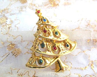 Christmas Tree Brooch Pin Gold Tone with Red Green Rhinestones
