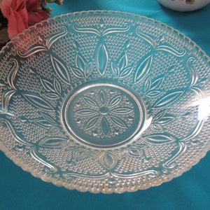 Federal Glass Heritage Bowl: Clear Sandwich Glass, 10 inch