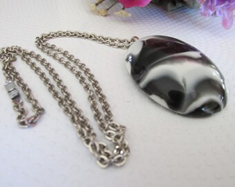 Black and White Oval Resin Pendant Silver Tone Chain