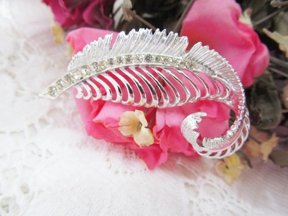 Rhinestone Feather Brooch Pin Silver Tone