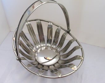 Oval Daisy Oversized Silverplate Basket with Handle, Godinger Silver Art