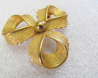 Vintage Gold Tone Bow Brooch Pin