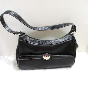 Bolso de mano negro con asa superior, cartera, monedero en la parte inferior del bolso, único