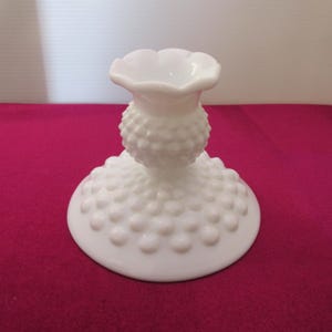White Hobnail milk glass vase (US2) White Hobnail milk glass vase (US2)