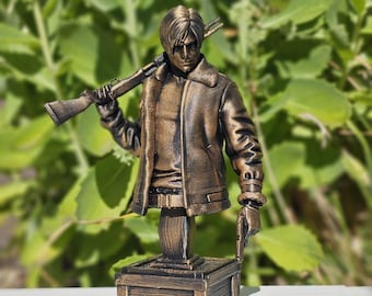 Leon Kennedy 3d Printed Fanart Decor Statue - 7 Inches Tall