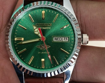 Vintage Citizen Automatic Men's Wrist Watch 8200 Japan Movement Day/Date