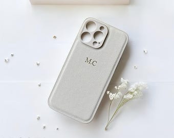Funda personalizada de piel sintética para iPhone – Funda de lujo con iniciales personalizadas para iPhone 11, 12, 13, 14, 15, 16, 17 / Pro / Pro Max / Plus / Air