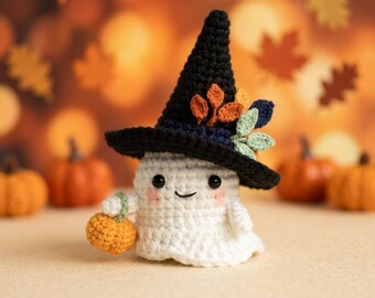 Handmade Crochet Ghost Plush – Cute Halloween Amigurumi with Witch Hat – Small Spooky Decor