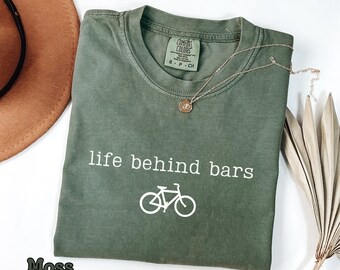 Comfort Colors® Funny Cycling Shirt, Bike Rider Tee, Mountain Biking Road Cycling Gift for Cyclists, Men Women Bicycle Rider Shirt,Bike Love