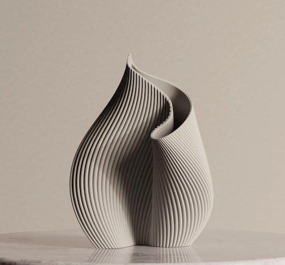 Modern Fluted Spiral Vase | Minimalist Home Decor | Elegant Table Centerpiece | Nordic Aesthetic Gift | Sculptural Vase