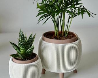 3D Printed Ribbed Planter with Legs | Mid-Century Modern Home Decor