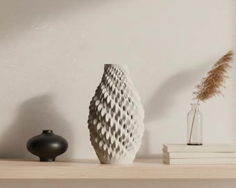 Parametric Dragonscale Vase, 3D Printed Geometric Lattice Decor, Sustainable PLA Home