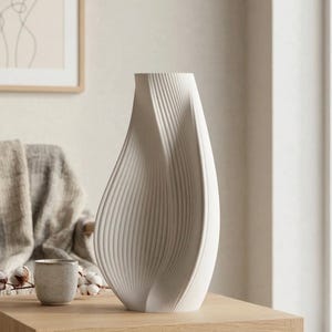 Helix Wave 3D-printed parametric vase