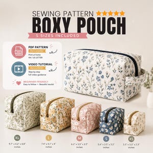 Pode incluir: Um molde de costura para uma bolsa retangular em cinco tamanhos: XL (24,6 x 10,7 x 12,2 cm), L (18,8 x 10,4 x 10,2 cm), M (15,7 x 8,9 x 8,9 cm), S (14,2 x 8,9 x 8,4 cm) e XS (8,9 x 8,4 x 5,8 cm) com tecido floral.