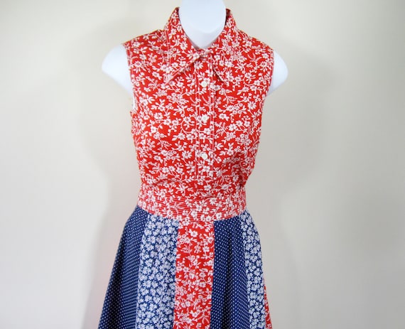 1970s Red White Blue Skirt Blouse Set Floral Patc… - image 1