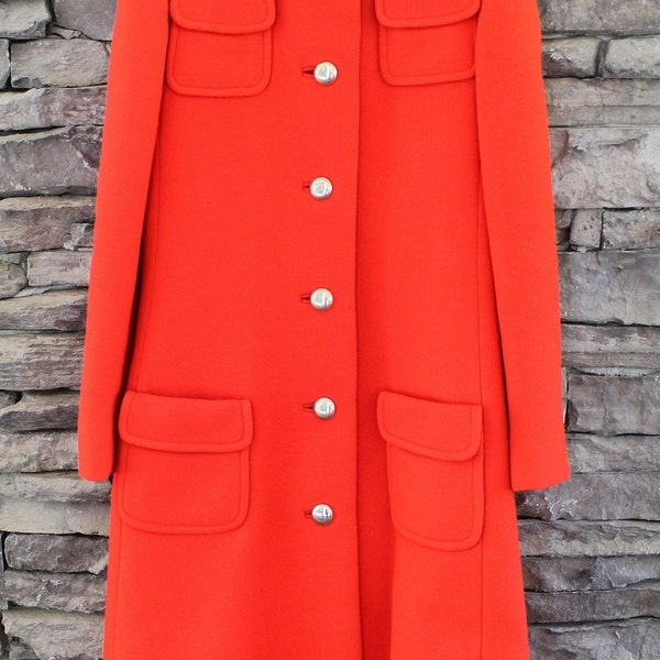 Originala Coat Small Women's Red Buttons 4 Pockets Long Coat Yass Lady