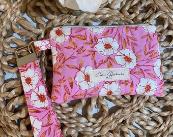 Pink and White Flowers- Quilted Floral Zipper Card Wallet | Optional Wristlet
