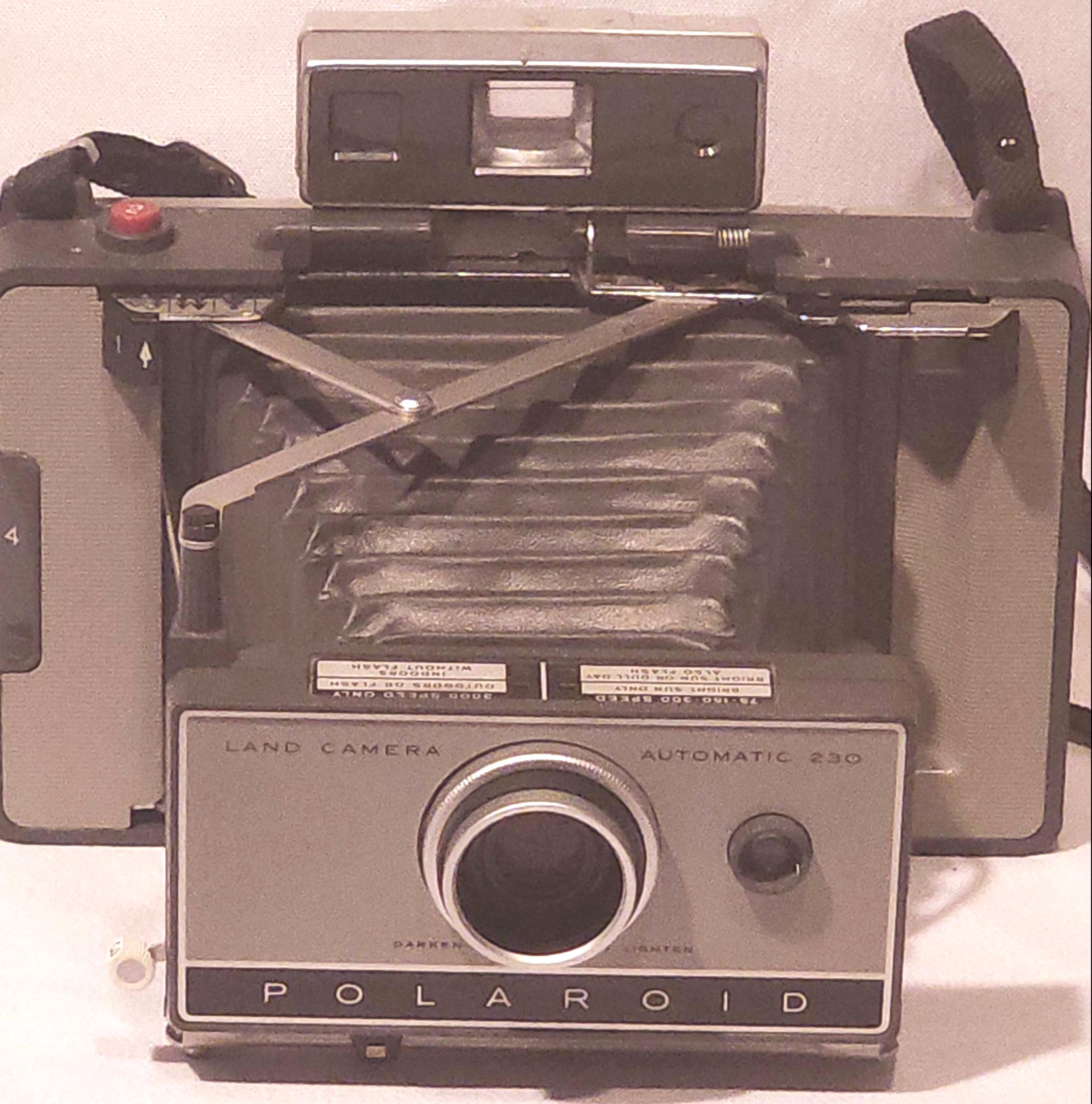 Polaroid 230 Land Camera - Etsy