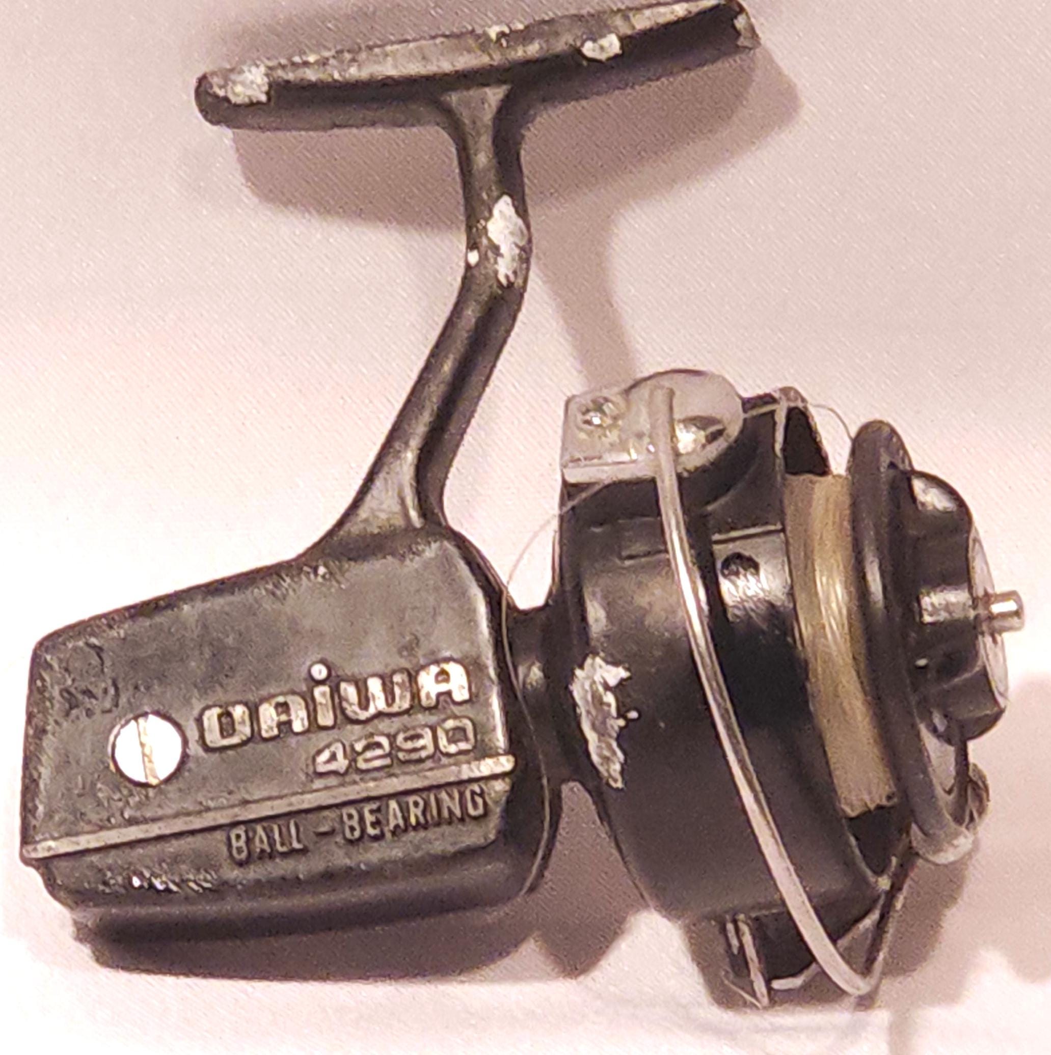Vintage Daiwa 4290 Fishing Reel Japan 1940-60s Missing Handle Good Condition Vintage Daiwa 4290 Fishing Reel Japan 1940-60s Missing Handle Good Condition