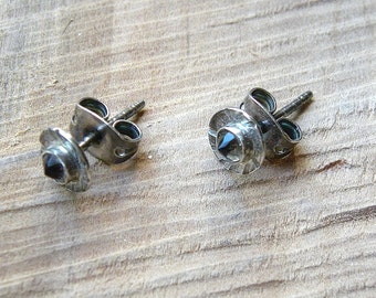 Gemstone Stud Earring, Rustic Silver Sunburst with Gemstone Spike Post Earring E144